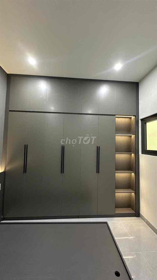 Nhà 1 TRỆT 2 Lầu thiết kế Hiện Đại hoàn công