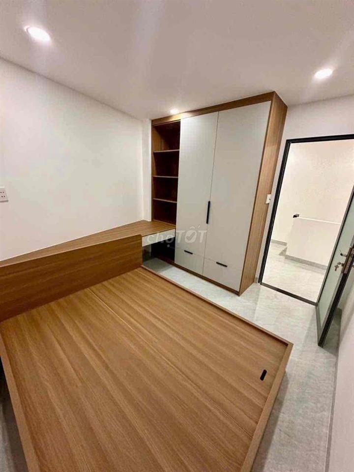 Bán Nhà lầu Đường Ô tô rẻ nhất p.Biên Hoà