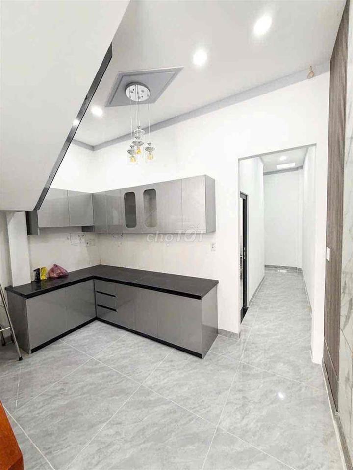 BÁN NHÀ LẦU MỚI XÂY ĐƯỜNG Ô TÔ