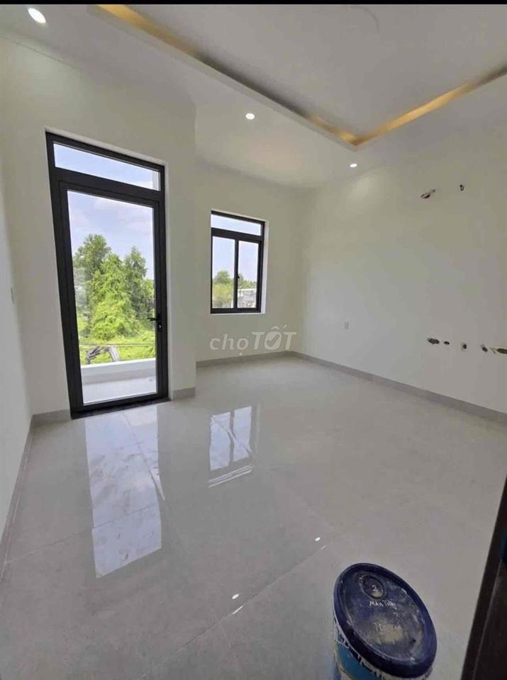 Nhà lầu mới xây p.Hoá An sân ô tô