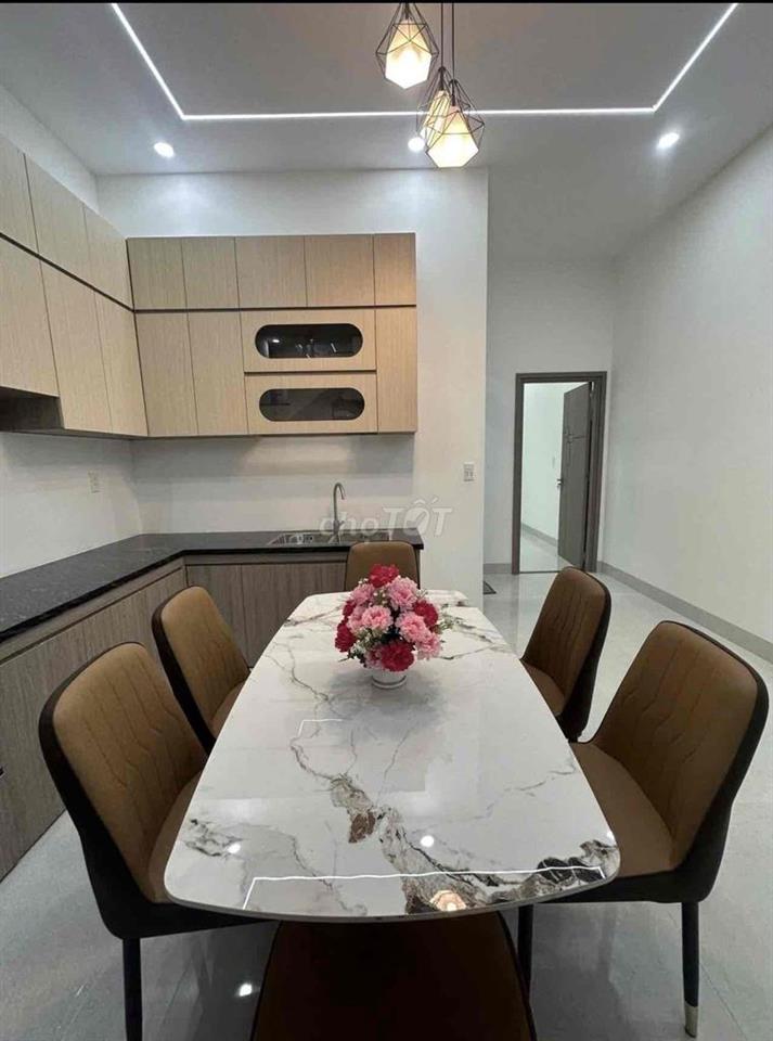 Nhà lầu mới xây p.Hoá An sân ô tô