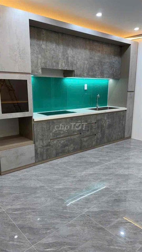 Bán nhà 1 trệt 1 lửng ngay trung tâm tp đường ô tô