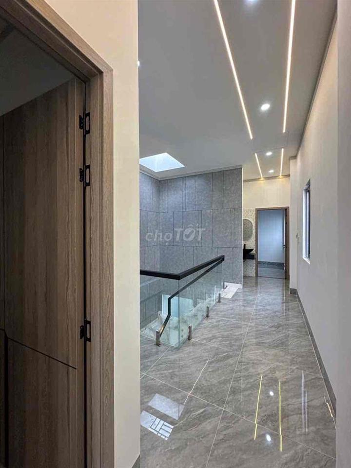 Bán nhà 1 trệt 1 lầu Trung Tâm tp Đồng Nai