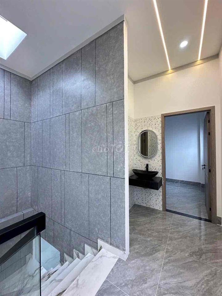 Bán nhà 1 trệt 1 lầu Trung Tâm tp Đồng Nai