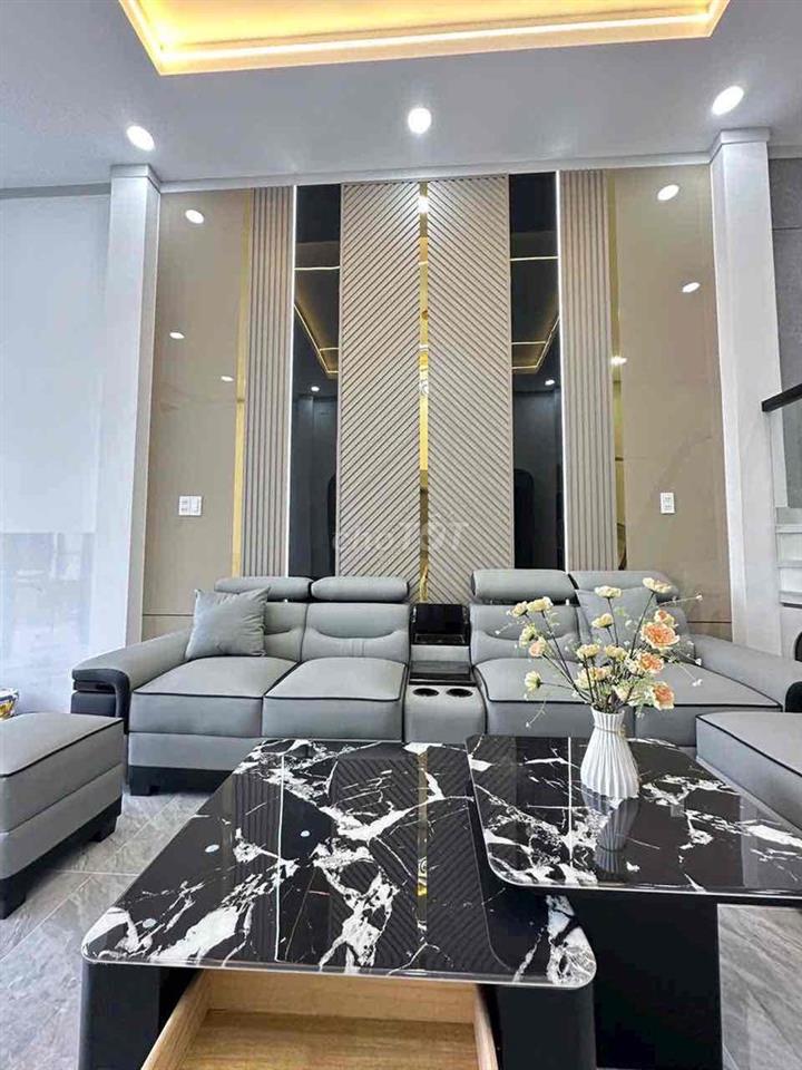 Bán nhà 1 trệt 1 lầu Trung Tâm tp Đồng Nai
