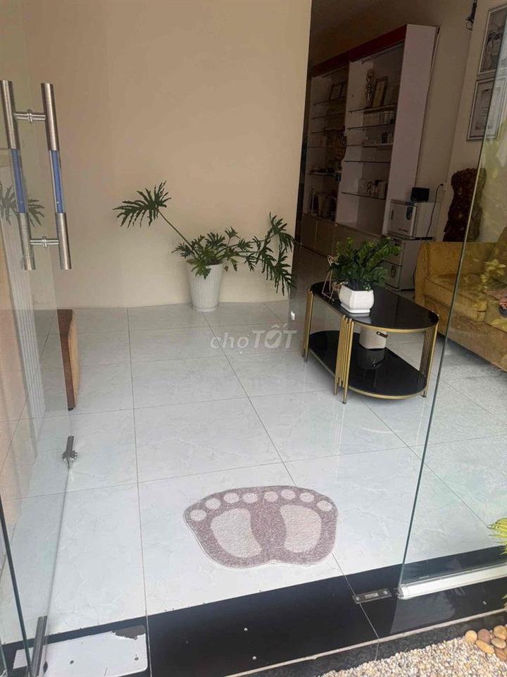 Cho thuê căn nhà Kinh Doanh buôn bán