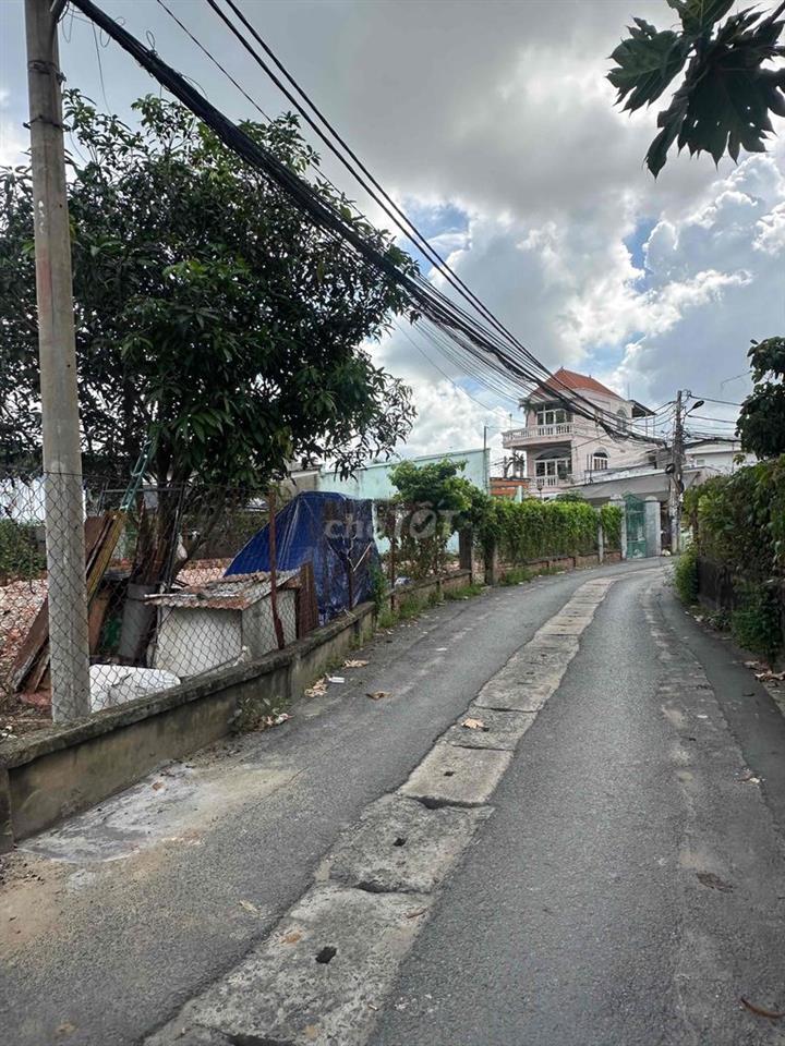 Bán 2 lô liền kề 92m2 ngay chợ Đồn 2 ô tô né