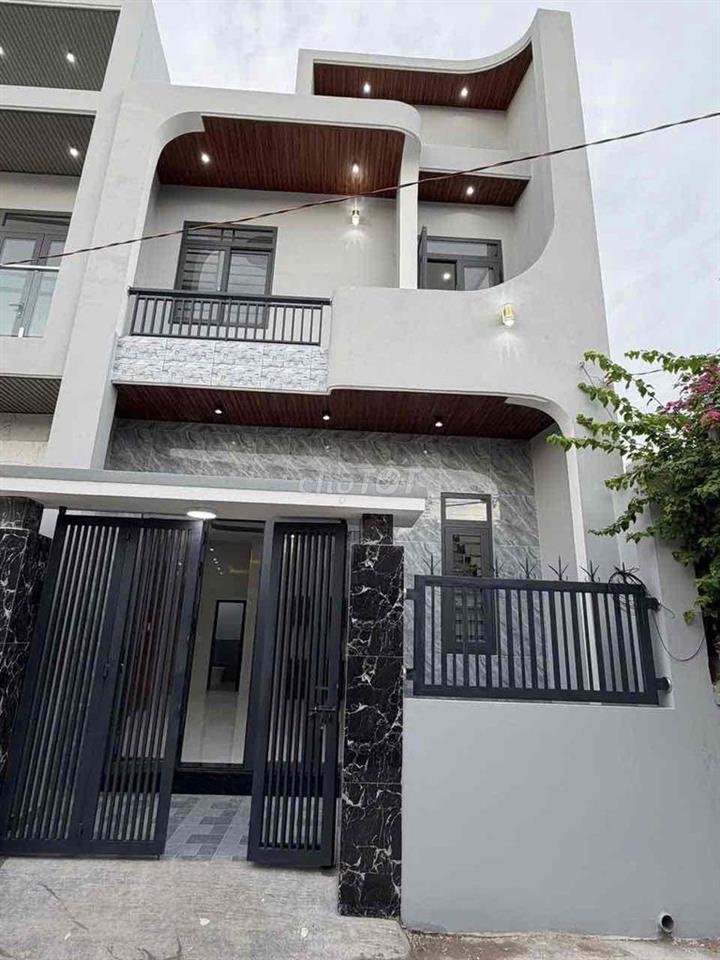Bán nhà lầu p.Bửu Hoà đường ô tô