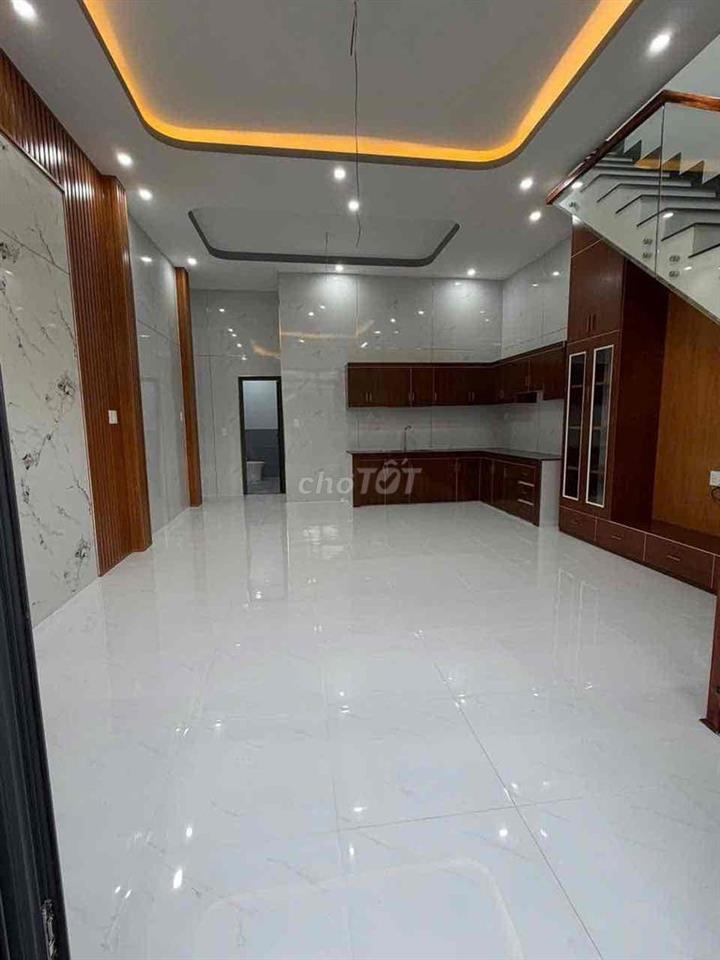 Bán nhà lầu p.Bửu Hoà đường ô tô