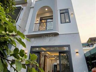 BÁN NHÀ 1 TRỆT 1 LẦU TRUNG TÂM P.TRÂN BIÊN