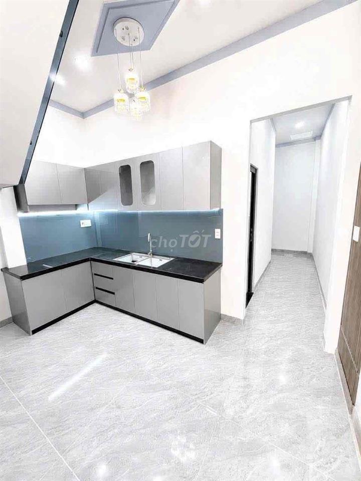 Bán nhà 1 trệt 1 lầu 3 phòng ngủ ô tô