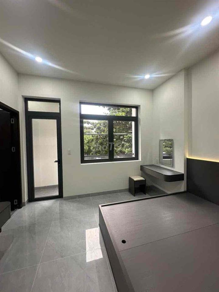 BÁN NHÀ 3 TẦNG MỚI XÂY FULL NỘI THẤT