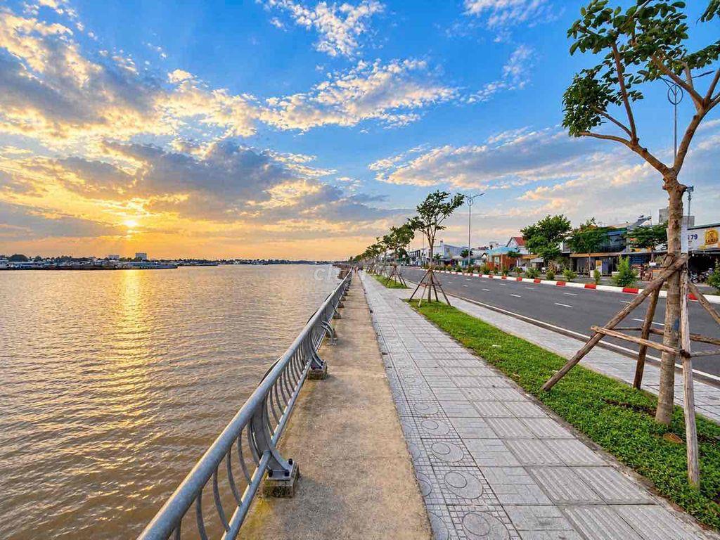 Bán Lô đất mặt Tiền bờ kè Bửu Long 120m2 vuông vức