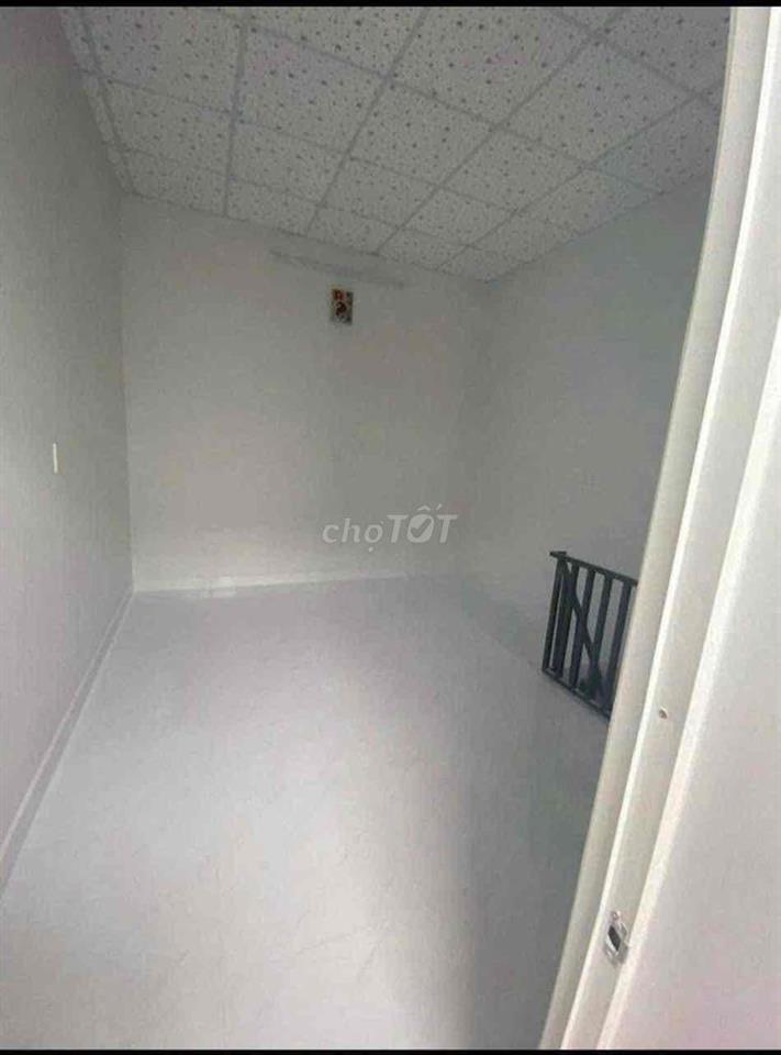 Bán nhà lầu Mini Hoá An gần trường học