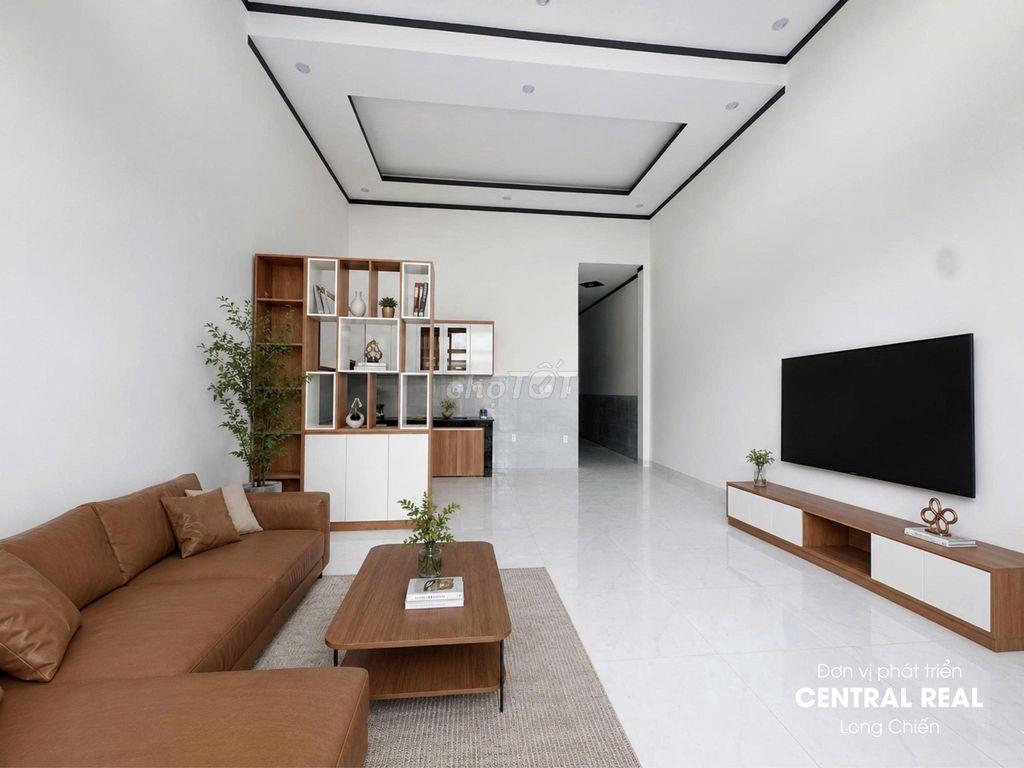 BÁN NHÀ CẤP 4 NGAY ĐƯỜNG LONG CHIẾN 440TR TRẢ TRƯỚC