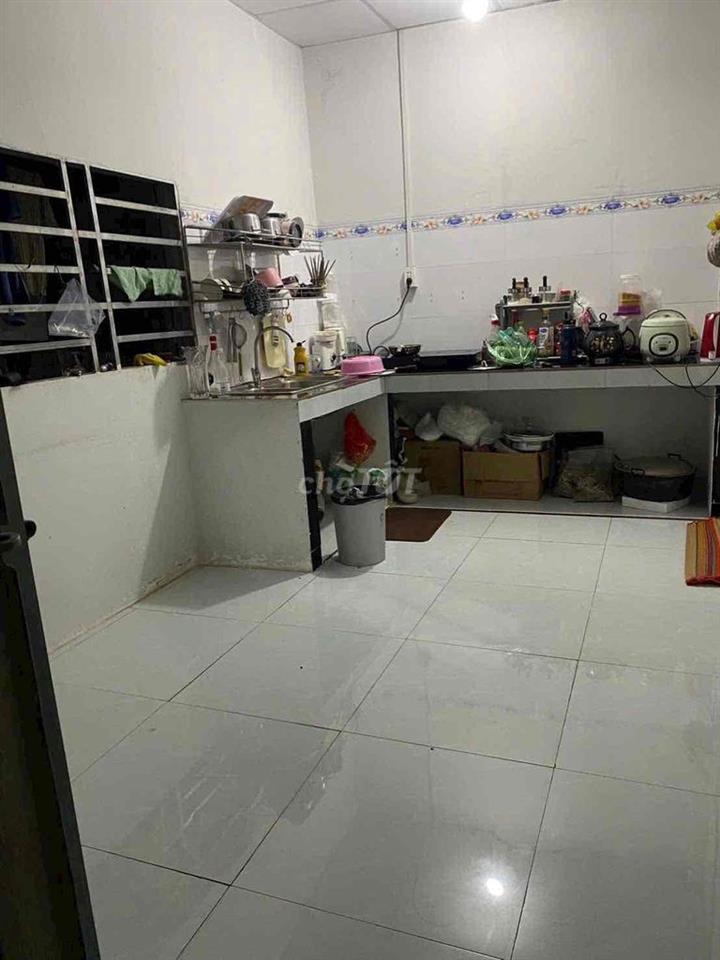 Bán nhà cấp 4 hẻm 1 sẹc xe hơi thông