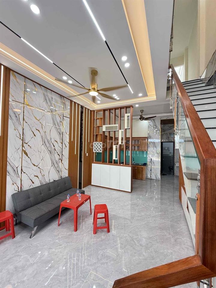 NHÀ PHƯỜNG BỬU HOÀ NGAY CHỢ ĐỒN CÁCH THỦ ĐỨC 15p