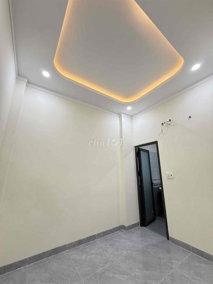 NHÀ PHƯỜNG BỬU HOÀ NGAY CHỢ ĐỒN CÁCH THỦ ĐỨC 15p