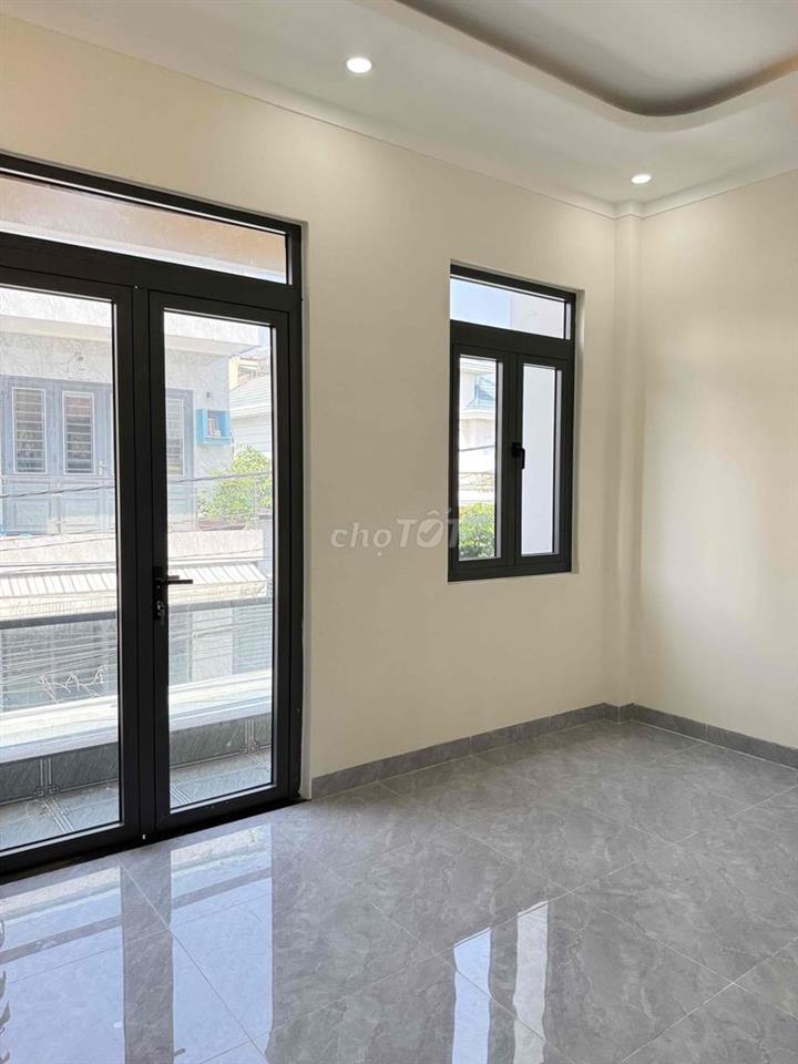 NHÀ PHƯỜNG BỬU HOÀ NGAY CHỢ ĐỒN CÁCH THỦ ĐỨC 15p