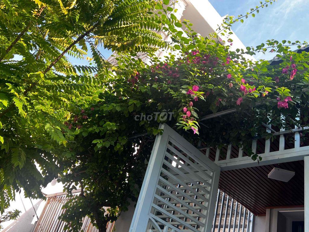 Bán đất tặng nhà