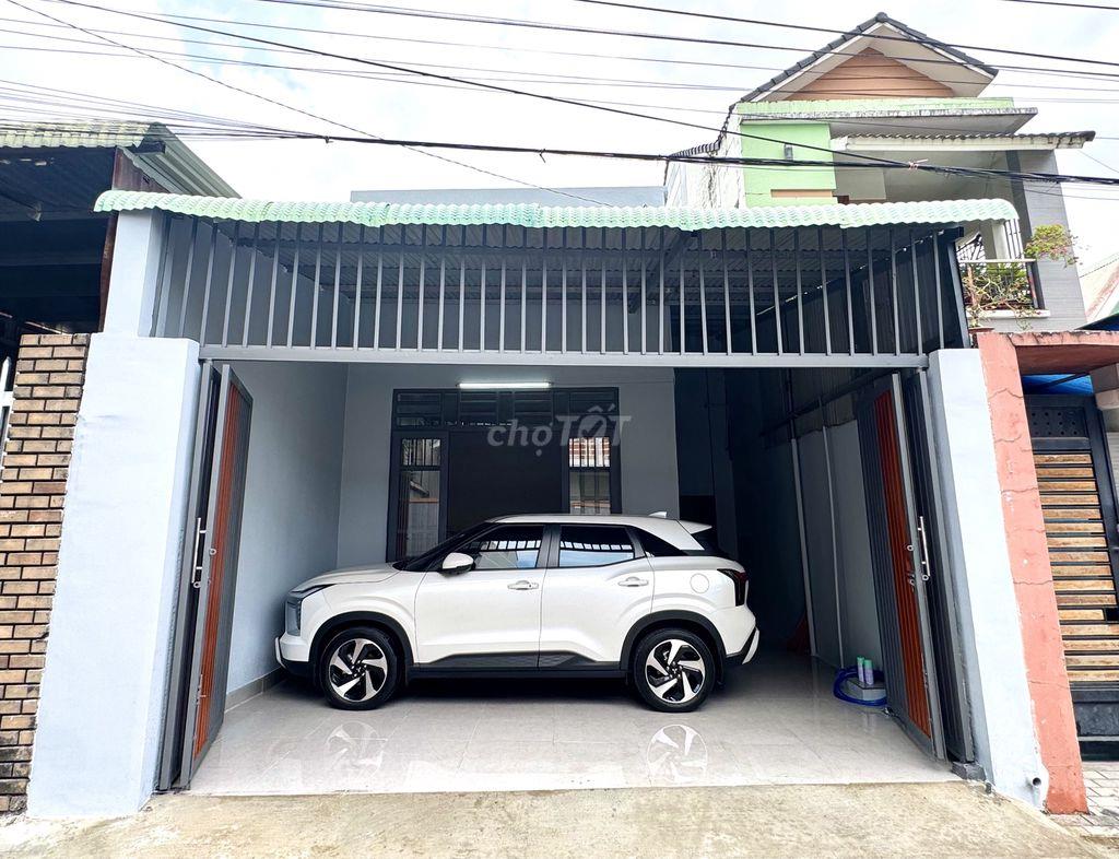 CHO THUÊ NHÀ 130m2,NGAY CHỢ PHÚ THỌ,XE HƠI TRONG NHÀ. CHỈ 5.5 TR.Đ/TH