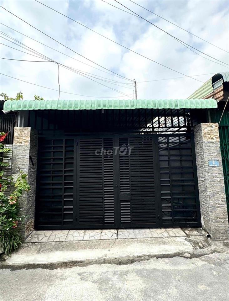 NHÀ MỚI TRUNG TÂM CHỢ PHÚ THỌ, HẺM THÔNG XE HƠI, GIÁ THUÊ 5 TR.Đ/THÁNG