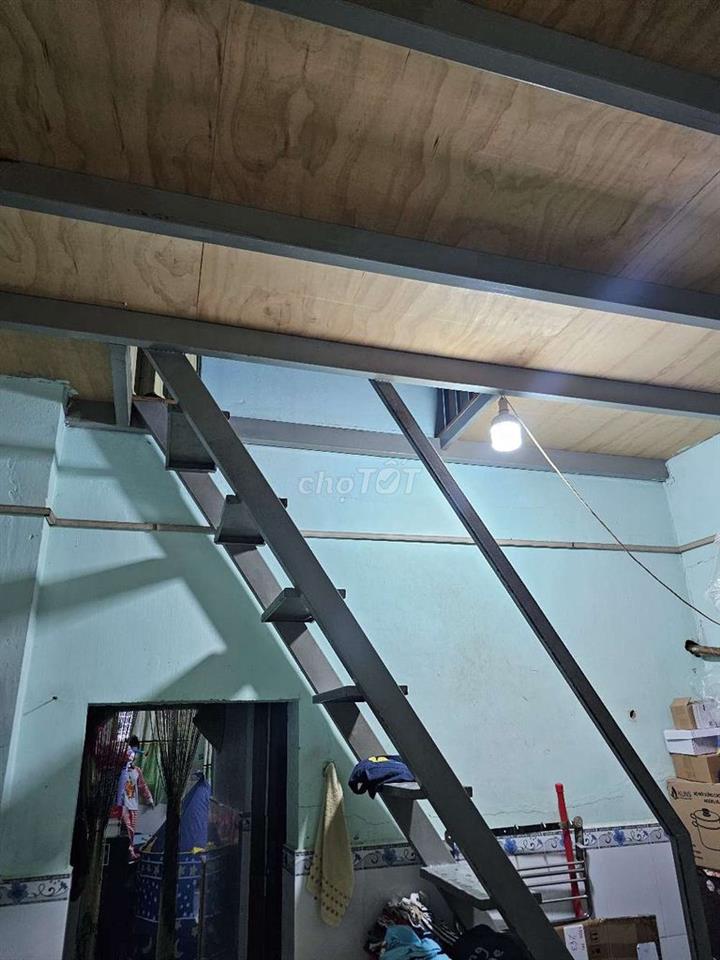 Bán nhà cấp 4 có gác lửng, Sổ hồng riêng chính chủ tại chợ Cây Chàm