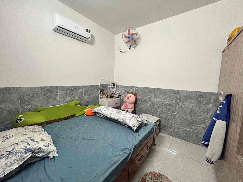 Cần bán nhà chợ đêm 2 mặt tiền