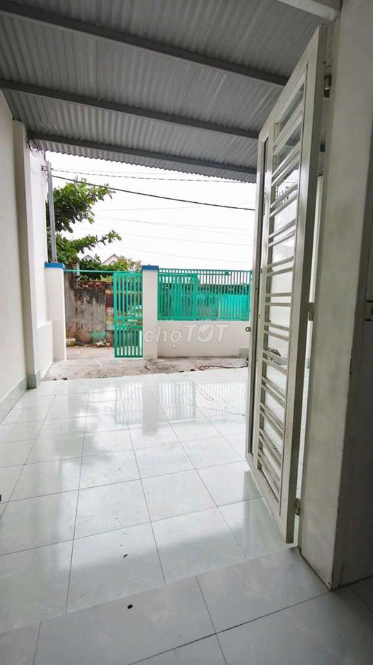 Nhà Bán Gần Chợ