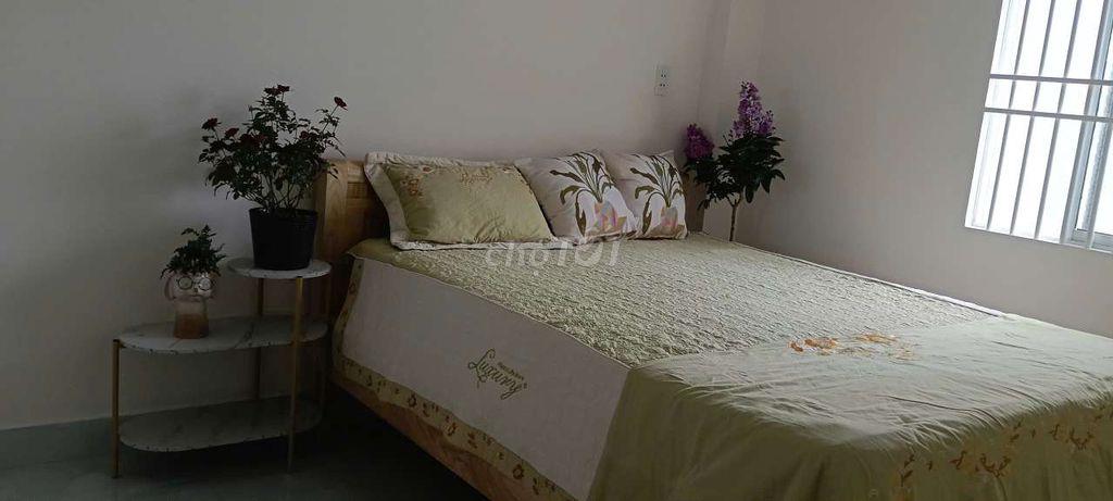 Nhà Bán Gần Chợ