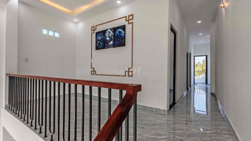 Nhà mới xây 3PN, 2WC, đường rộng, pháp lý rõ ràng
