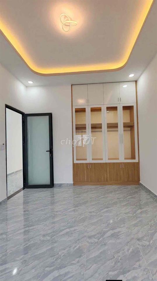 Nhà mới xây 3PN, 2WC, đường rộng, pháp lý rõ ràng
