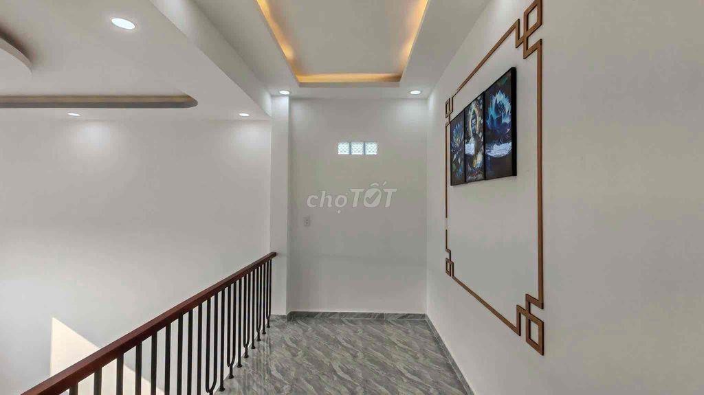 Nhà mới xây 3PN, 2WC, đường rộng, pháp lý rõ ràng