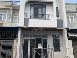 cần bán gấp căn nhà nằm trong KDC Lavender, sổ riêng thổ cư hỗ trợ vay