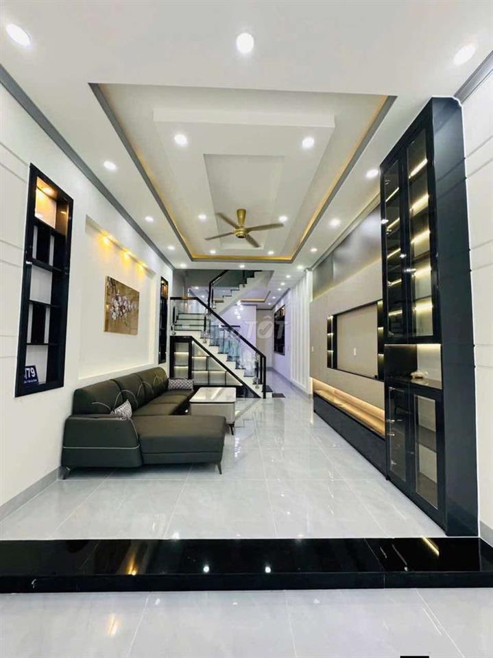 Nhà 2 lầu 1 trệt mới, Làm việc trực tiếp chủ.