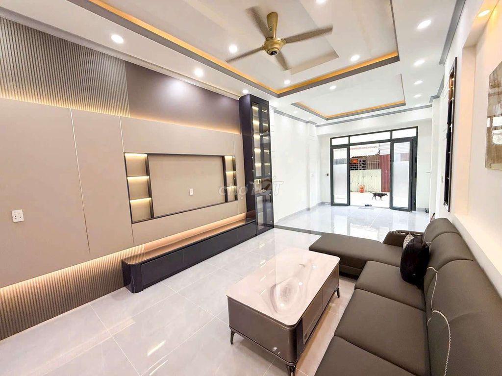 Nhà 2 lầu 1 trệt mới, Làm việc trực tiếp chủ.