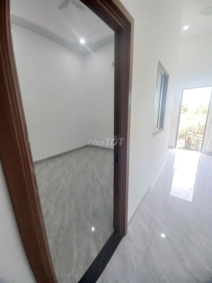 Nhà mới xây, Khu dân cư đẹp, Làm việc trực tiếp chủ