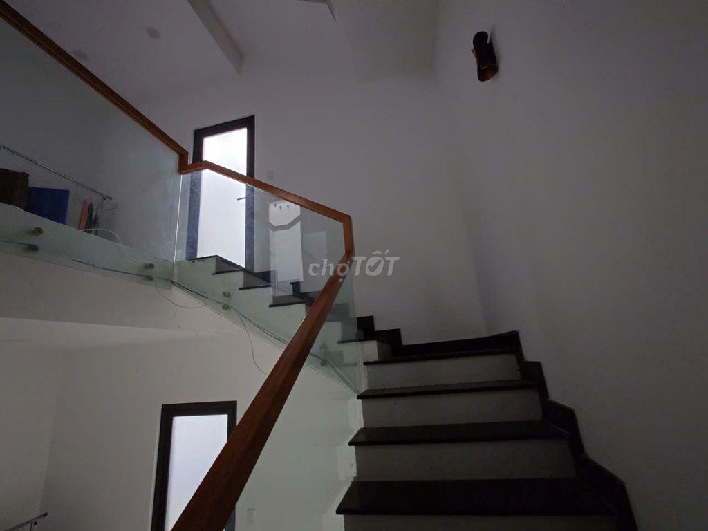 NHÀ PHỐ XÂY SẴN - SỔ HỒNG RIÊNG - HOÀN CÔNG ĐẦY ĐỦ