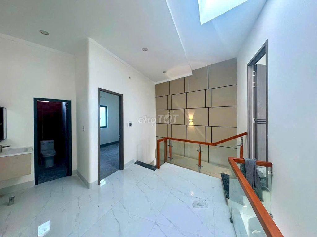 🎀🎀 Giảm ngay 200tr còn 2 tỉ xxxtr ( giá cũ 3 tỉ 150tr )