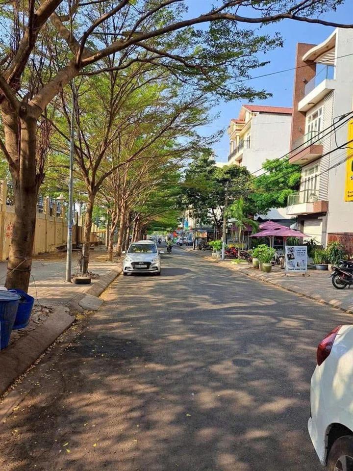 Nhà 3 tắm sát bên bệnh viện Đồng Nai