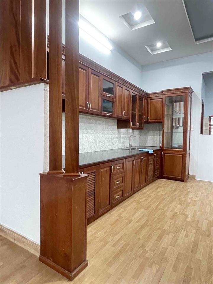 Chính chủ cần bán nhà  hẻm 805 đường Nguyễn Ái Quốc