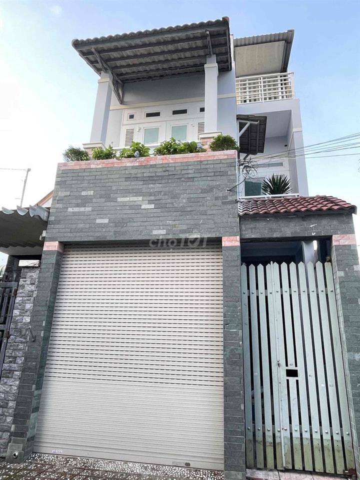 Chính chủ cần bán nhà  hẻm 805 đường Nguyễn Ái Quốc