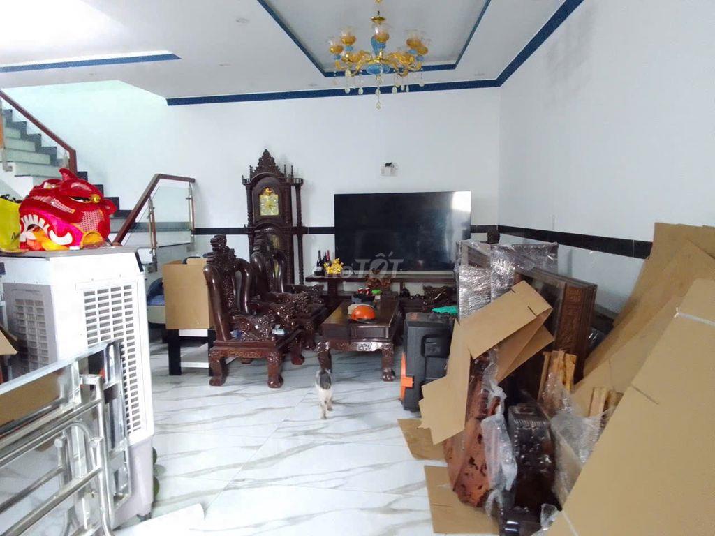 Bán nhà 1 trệt 2 lầu 6x12, Biên Hòa giá 3.2 tỷ, sổ hồng riêng