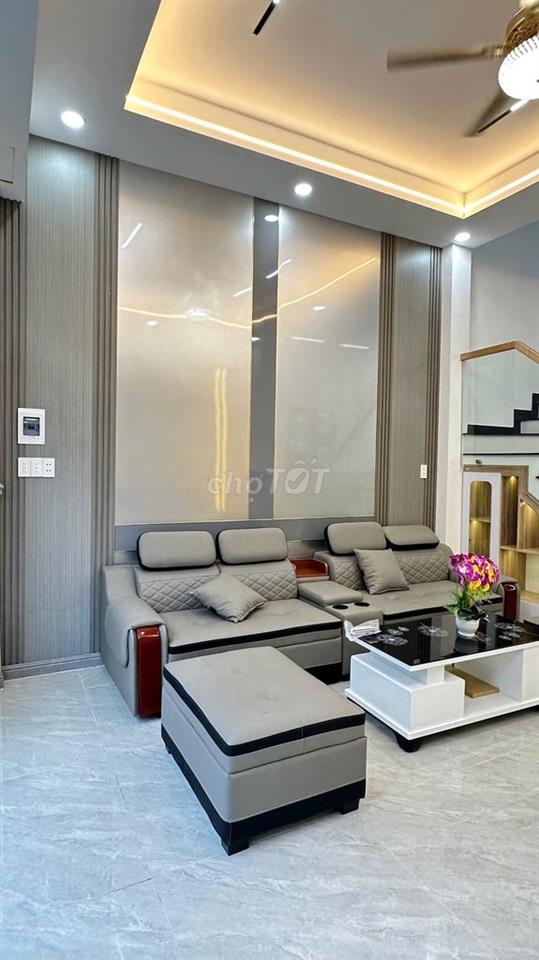 nhà 1 lầu 4.6x13.3 hẻm xe hơi 3.6 tỷ, 4*5 trệt và lầu  ,giá 950tr