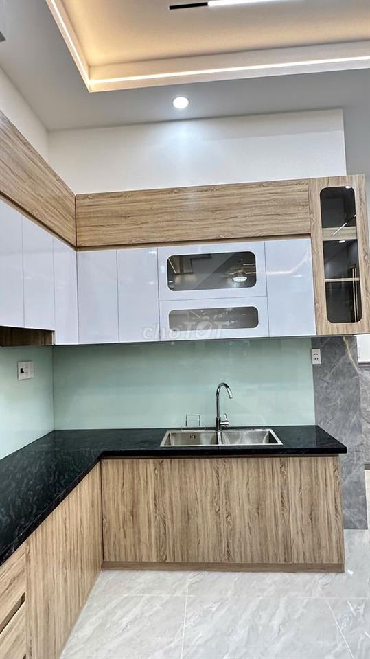 nhà 1 lầu 4.6x13.3 hẻm xe hơi 3.6 tỷ, 4*5 trệt và lầu  ,giá 950tr