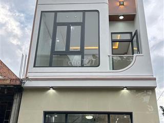 nhà 1 lầu 4.6x13.3 hẻm xe hơi 3.6 tỷ, 4*5 trệt và lầu  ,giá 950tr