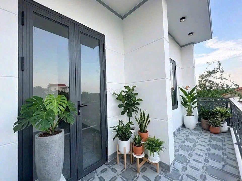 CÔ CHÚ GỬI BÁN CĂN BIỆT THỰ GẦN PHƯỜNG BỬU LONG
