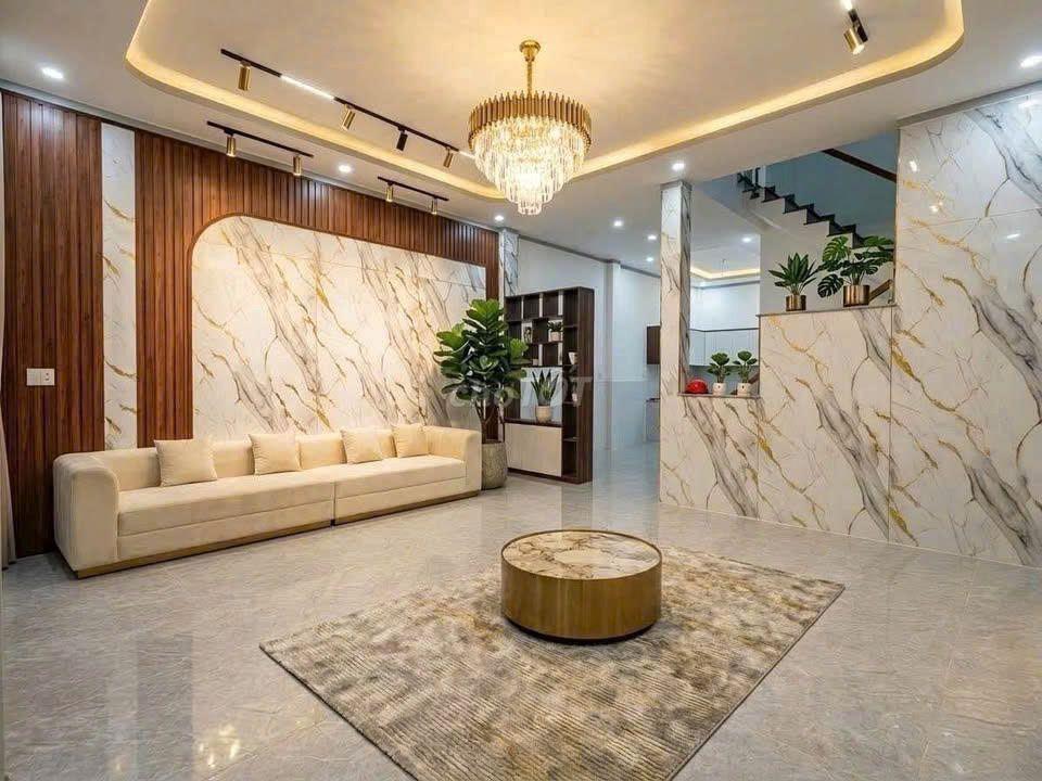 CÔ CHÚ GỬI BÁN CĂN BIỆT THỰ GẦN PHƯỜNG BỬU LONG