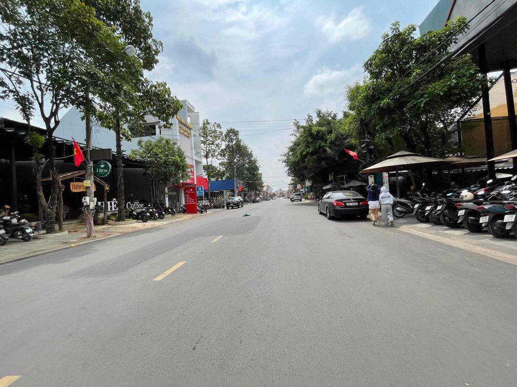 Cặp đất vị trí VIP trục chính KDC Phú Thịnh 9x20m KDBB đa ngành