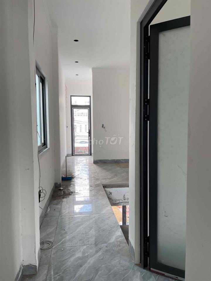 Nhà ngay chợ Kp2 LBT đường nhựa 6m thông shr thổ cư 3,99t tl